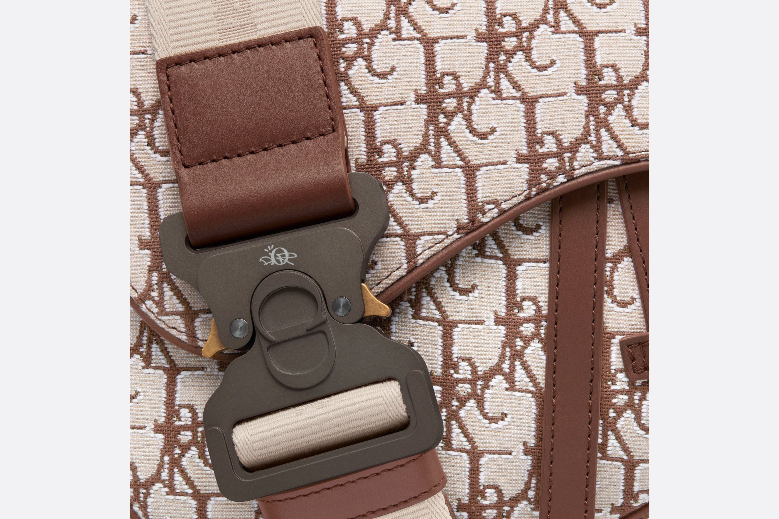 Dior x CACTUS JACK Oblique Jacquard Saddle Bag Coffee Brown – Image 5