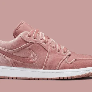 Air Jordan 1 Low SE Pink Velvet