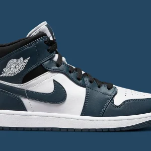 Air Jordan 1 Mid Armory Navy