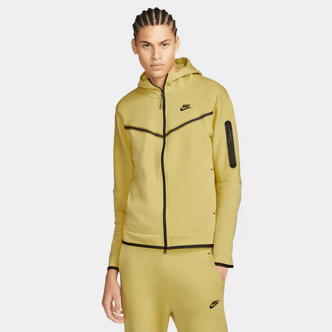 Nike Sportswear Tech Fleece Hoodie & Joggers Set Saturn Gold/Black – Image 3