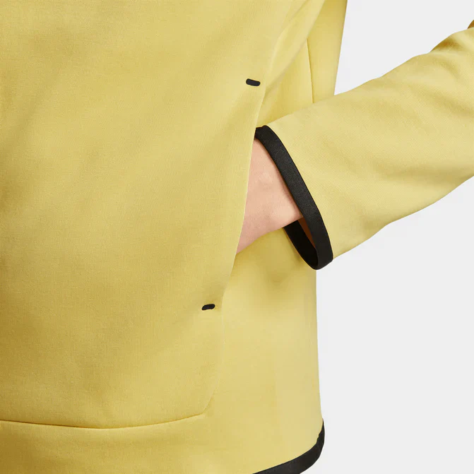 Nike Sportswear Tech Fleece Hoodie & Joggers Set Saturn Gold/Black – Image 7
