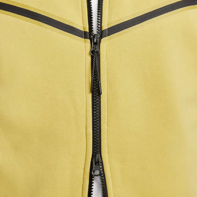 Nike Sportswear Tech Fleece Hoodie & Joggers Set Saturn Gold/Black – Image 8