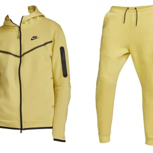 Nike Sportswear Tech Fleece Hoodie & Joggers Set Saturn Gold/Black