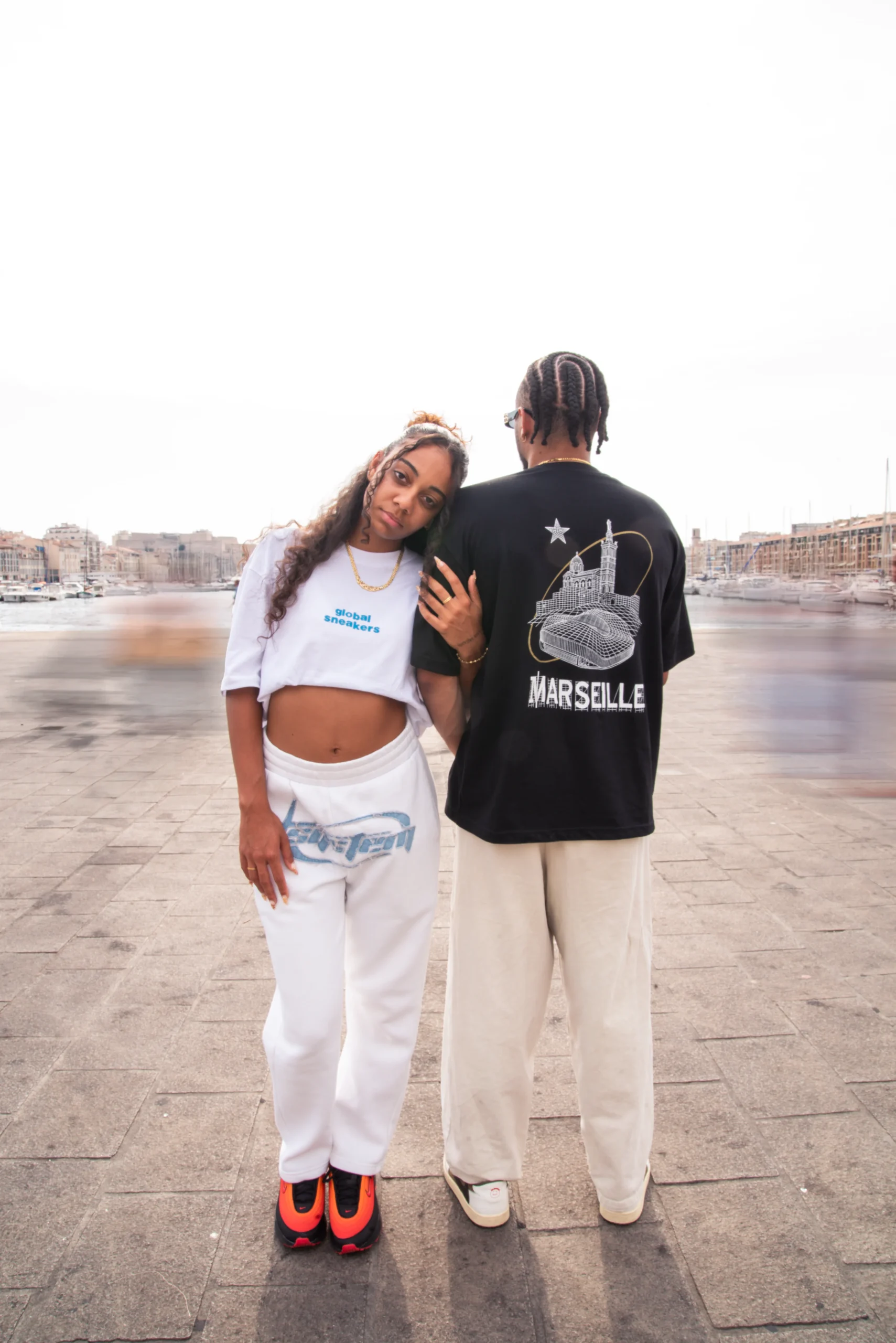 T-shirt Global Sneakers x Ailleurs/Higher “Marseille” Noir – Image 4