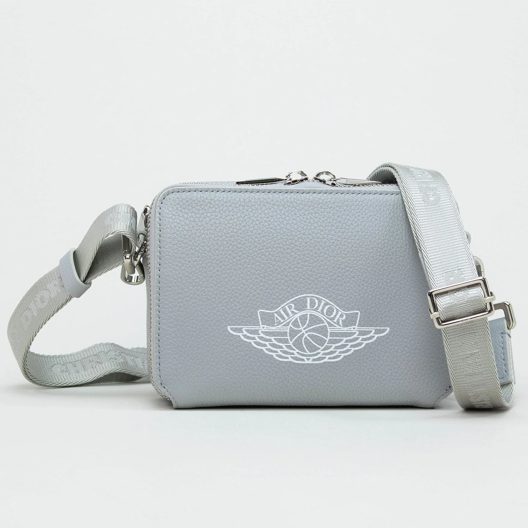 Dior x Jordan Wings Messenger Bag in Calfskin with Silver-tone – Image 3