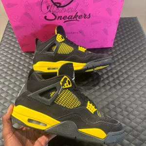 Jordan 4 Retro Thunder OCCASION