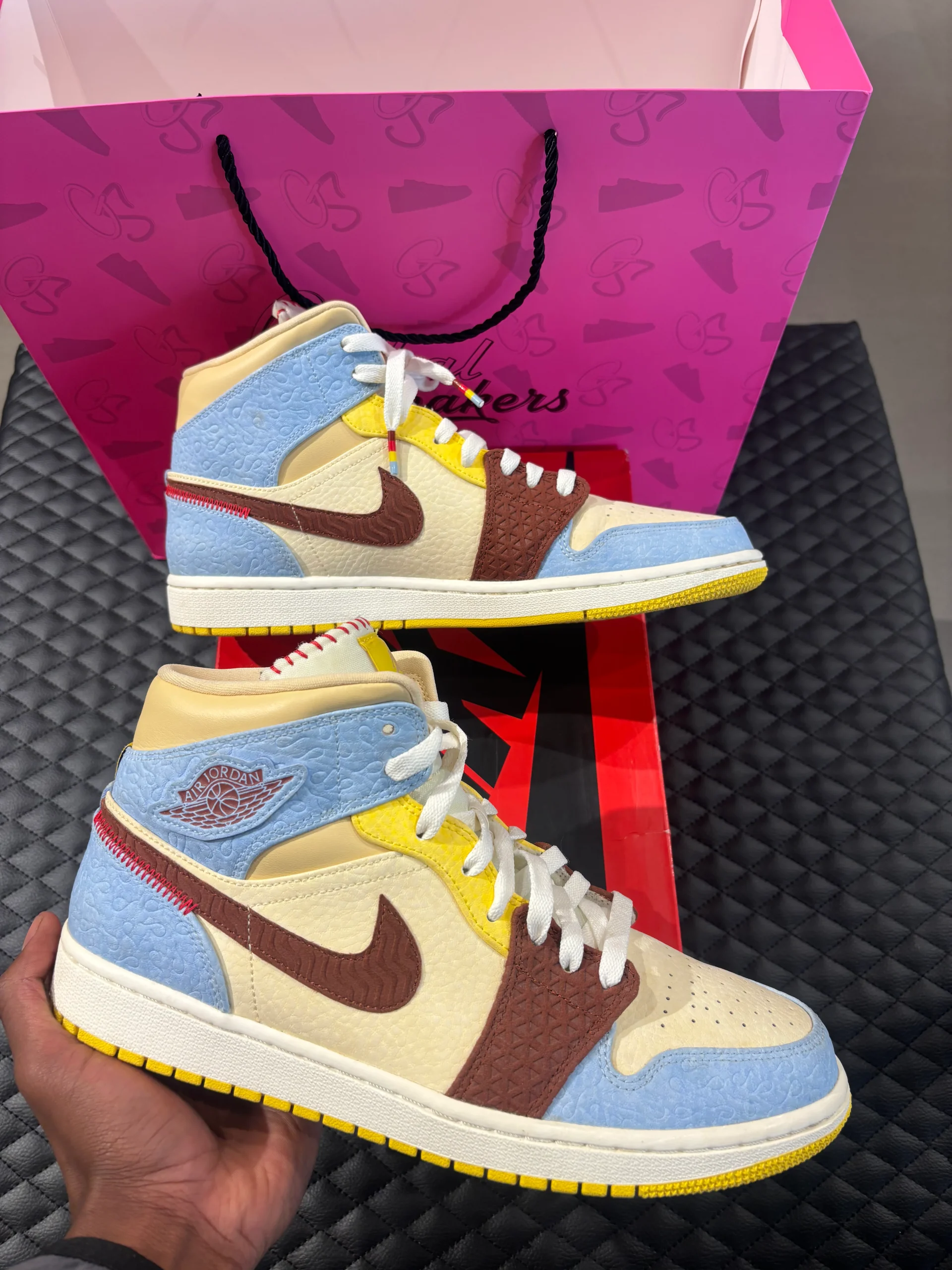 Jordan 1 Mid SE Fearless Maison Château Rouge OCCASION