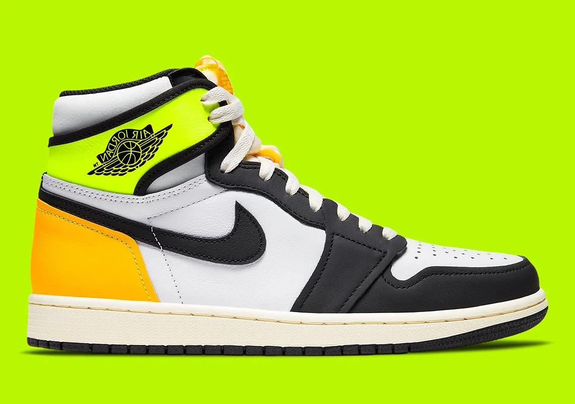 Jordan 1 Retro High White Black Volt University Gold – Image 2