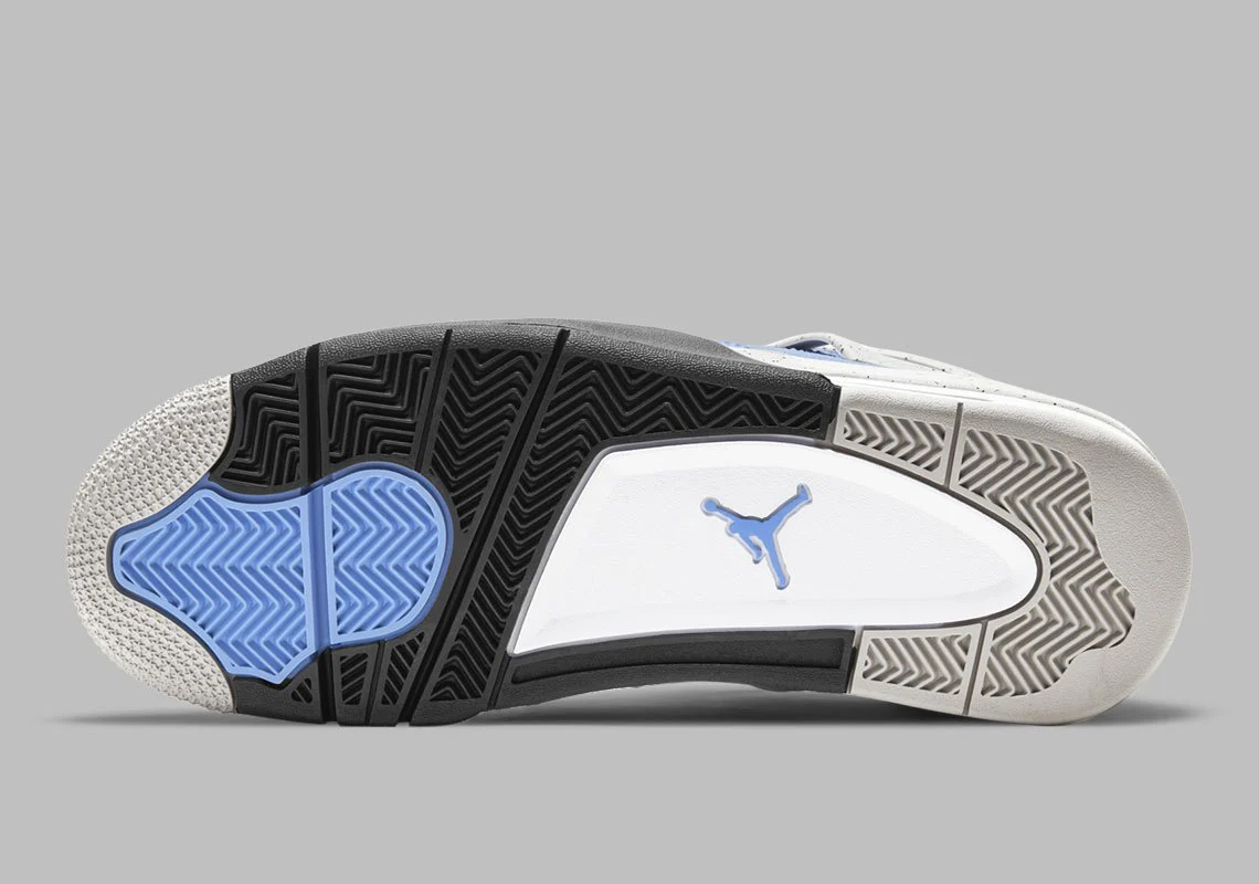 Jordan 4 Retro University Blue – Image 6