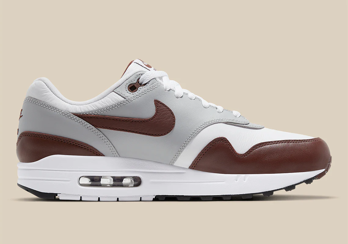 Nike - Air Max 1 Mystic Dates – Image 4