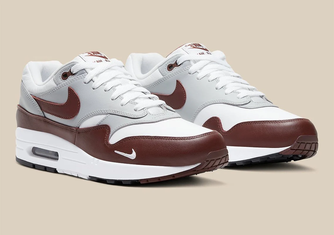 Nike - Air Max 1 Mystic Dates – Image 3