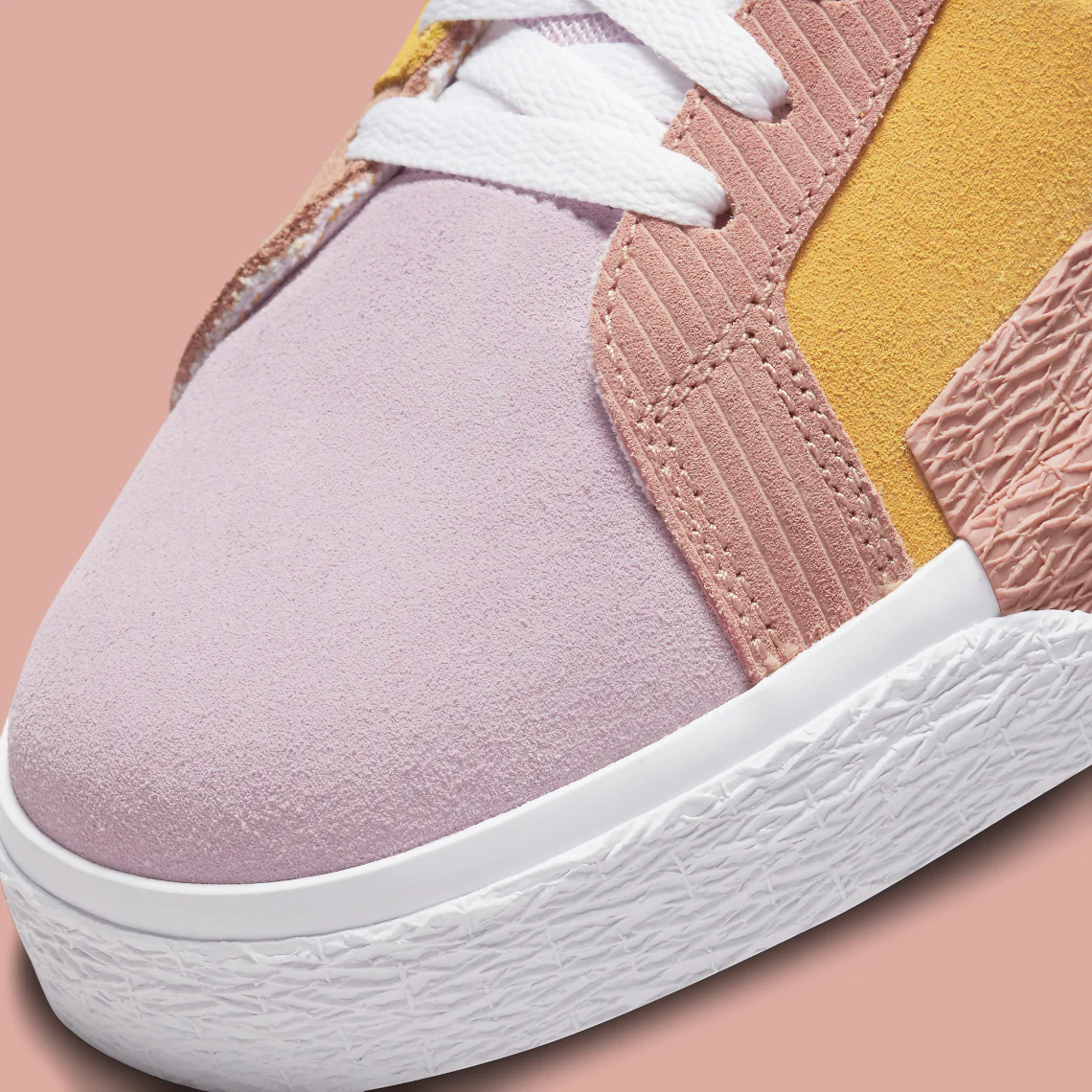 Nike SB Zoom Blazer Mid Premium Floral Paisley Sanded Gold – Image 7