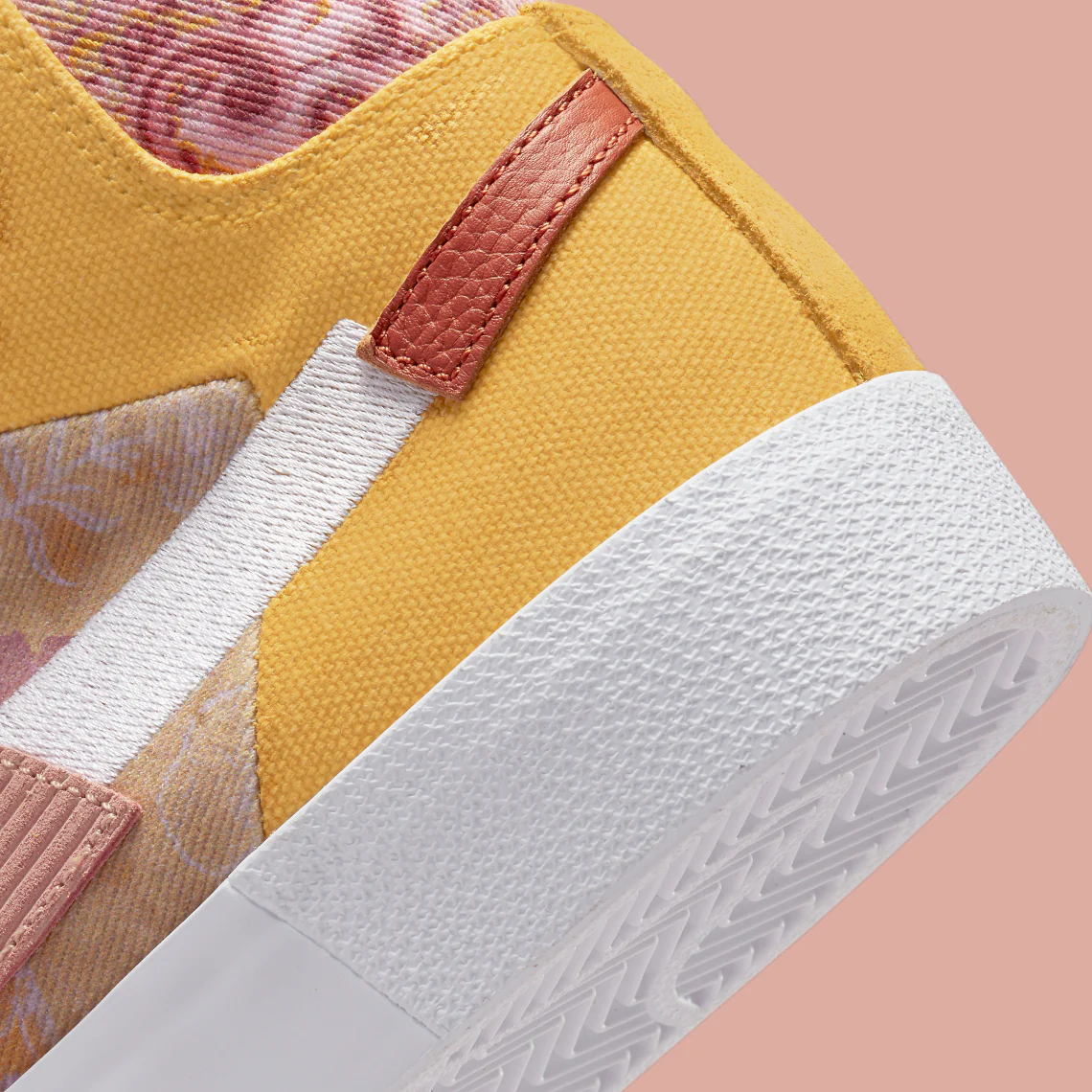 Nike SB Zoom Blazer Mid Premium Floral Paisley Sanded Gold – Image 8