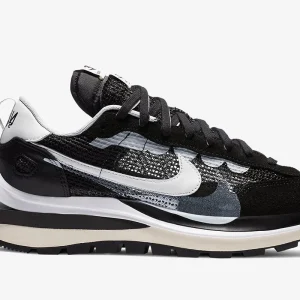 Nike Vaporwaffle sacai Black White