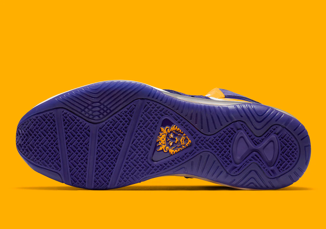 Nike LeBron 8 Lakers – Image 7