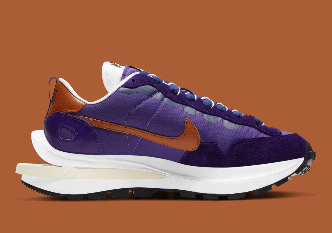 Nike Vaporwaffle sacai Dark Iris – Image 4