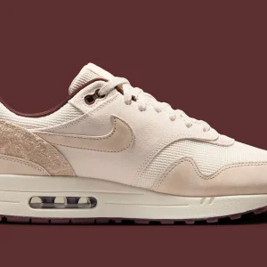 Nike Air Max 1 Sail Burgundy Crush