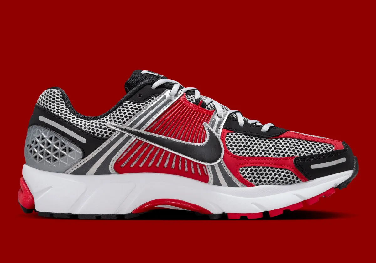 Nike Air Zoom Vomero 5 Metallic Silver University Red – Image 4