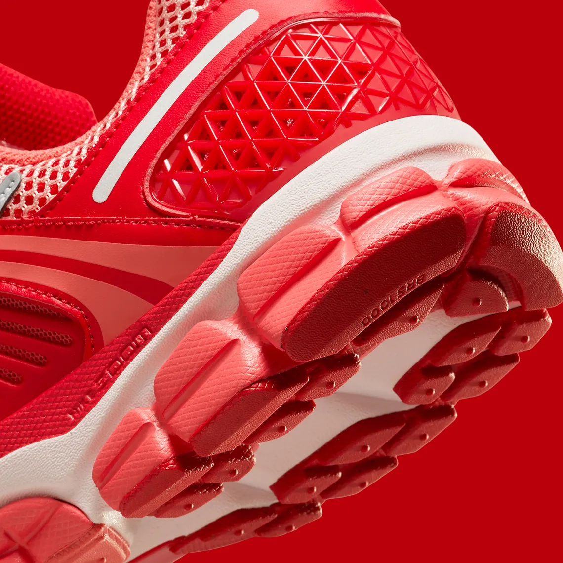Nike Air Zoom Vomero 5 University Red – Image 7