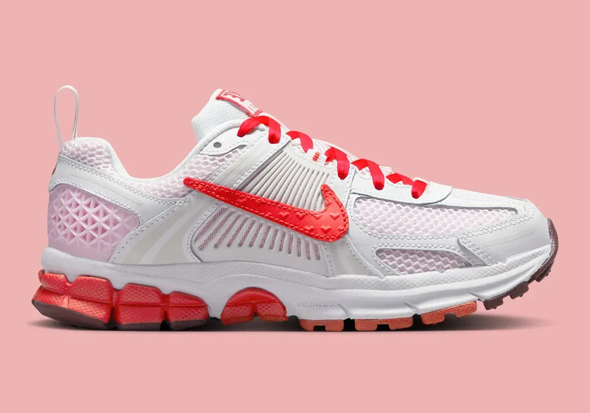 Nike Air Zoom Vomero 5 Valentine's Day