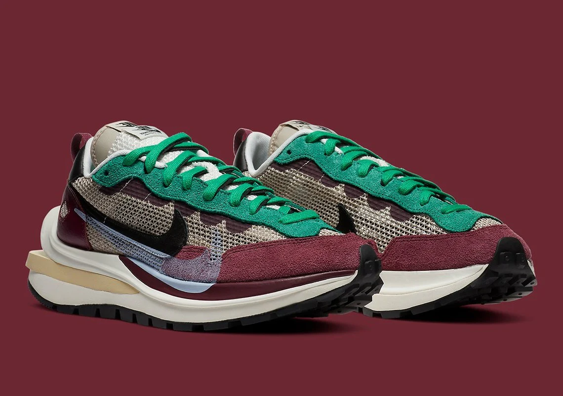 Nike - Vaporwaffle sacai Villain Red Neptune Green – Image 3
