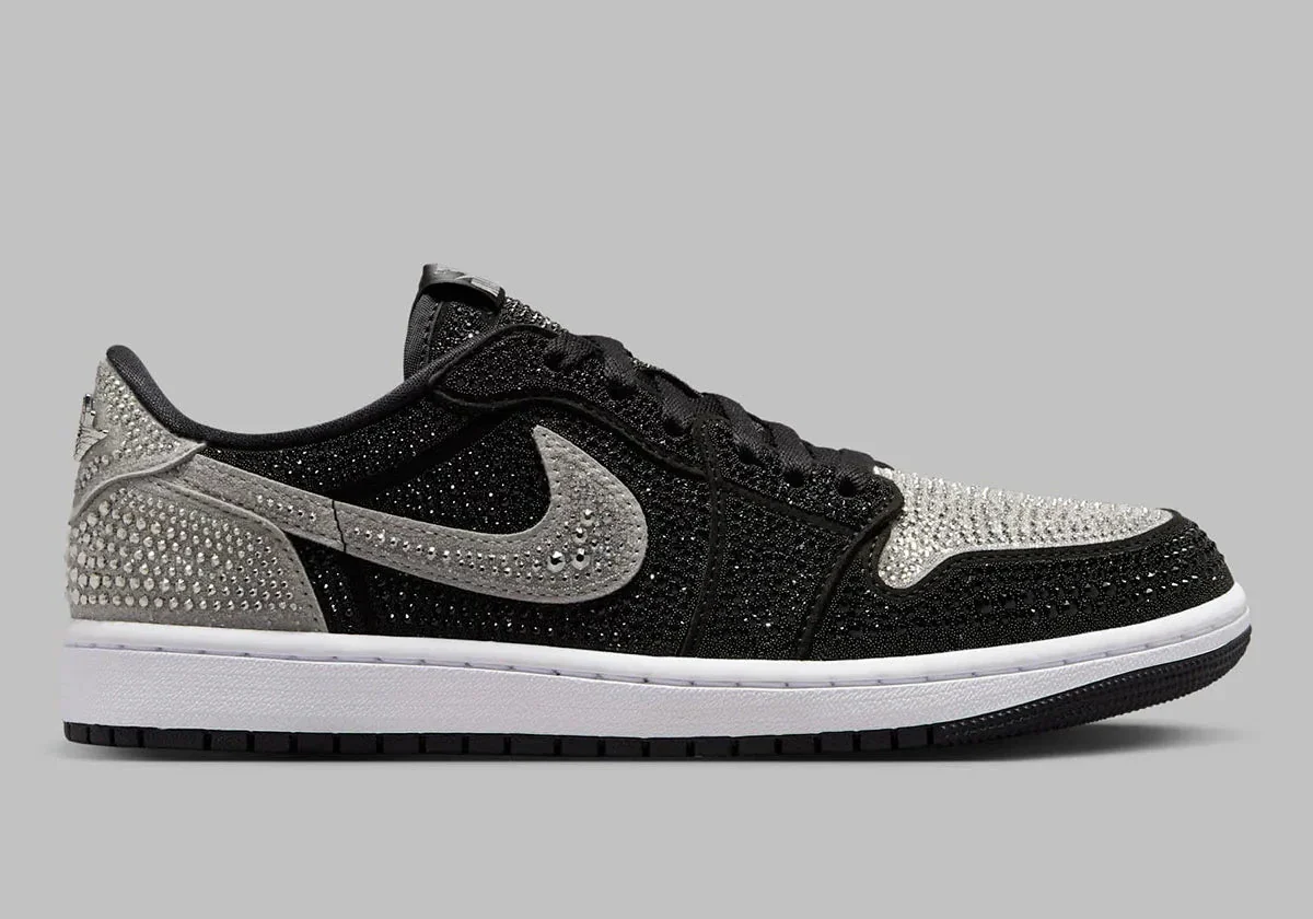 Jordan 1 Retro Low OG Swarovski Stealth
