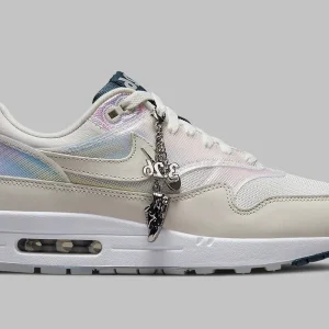 Nike - Air Max 1 AMD La Ville Lumière