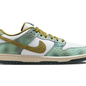 Nike SB Dunk Low Alexis Sablone Chameleon