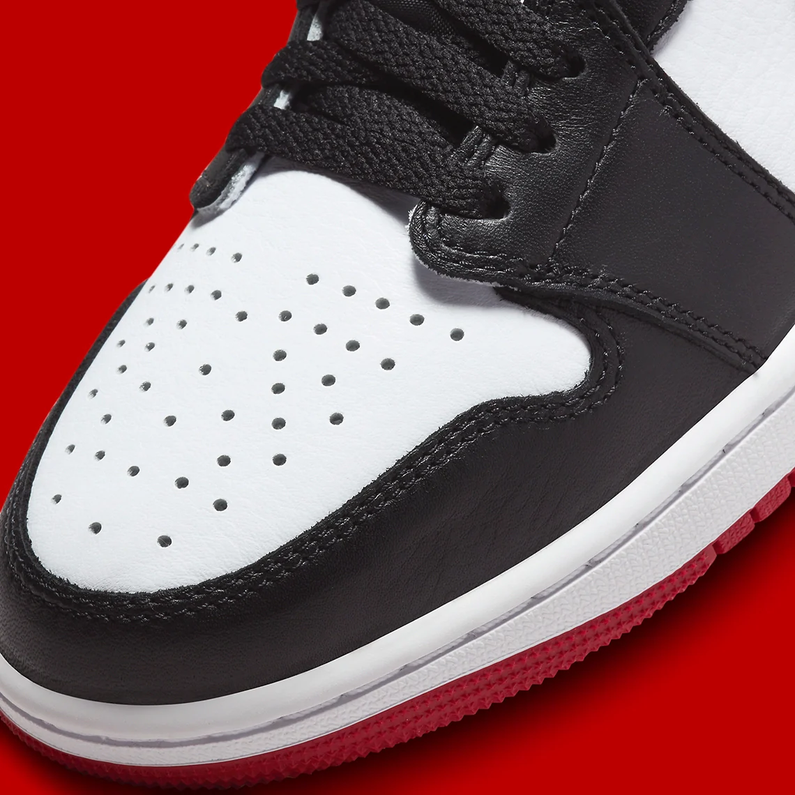 Jordan 1 Retro Low OG Black Toe (2023) – Image 7