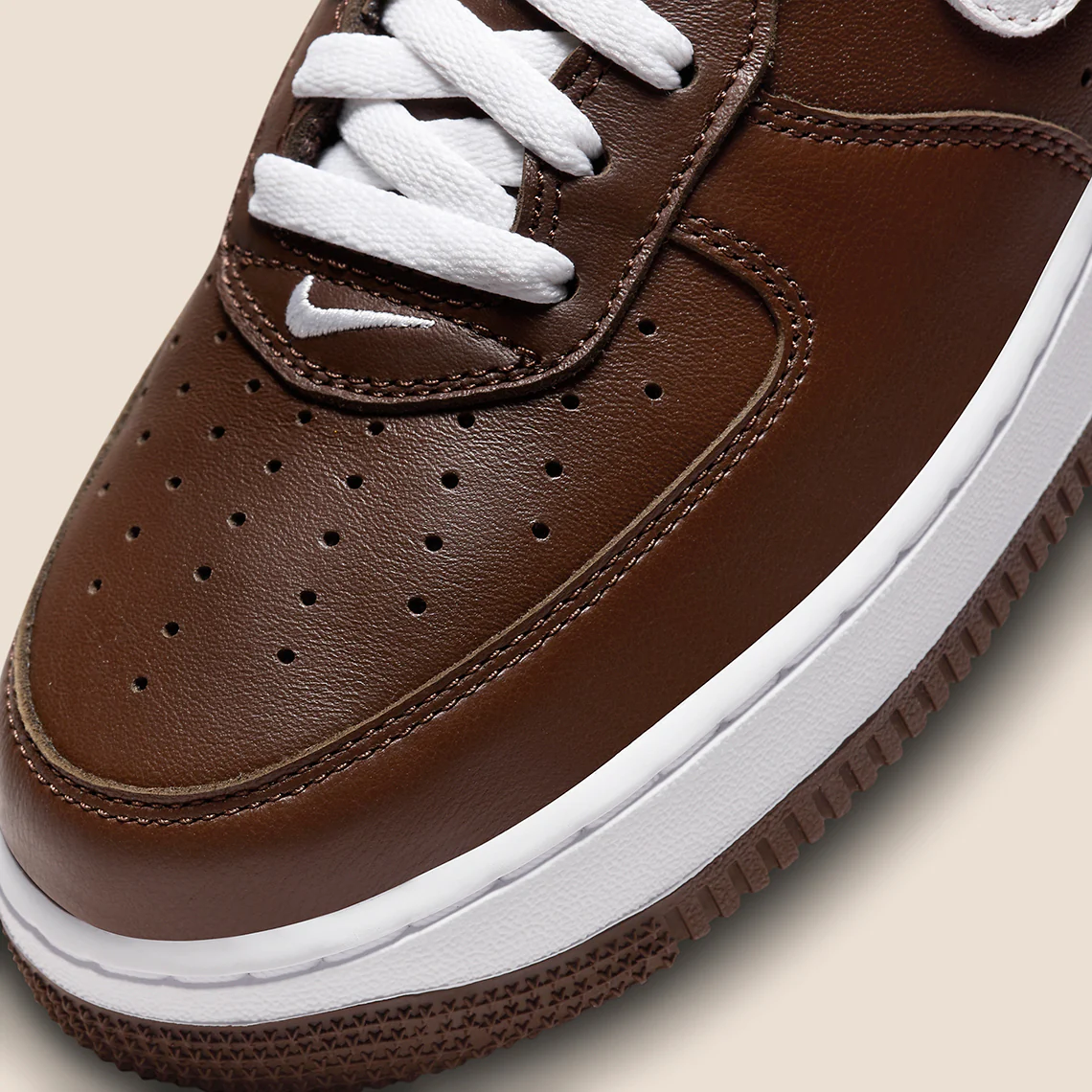 Nike Air Force 1 Low Retro Color of the Month Chocolate – Image 7