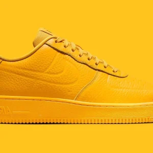 Nike Air Force 1 Low '07 Pro-Tech Waterproof University Gold