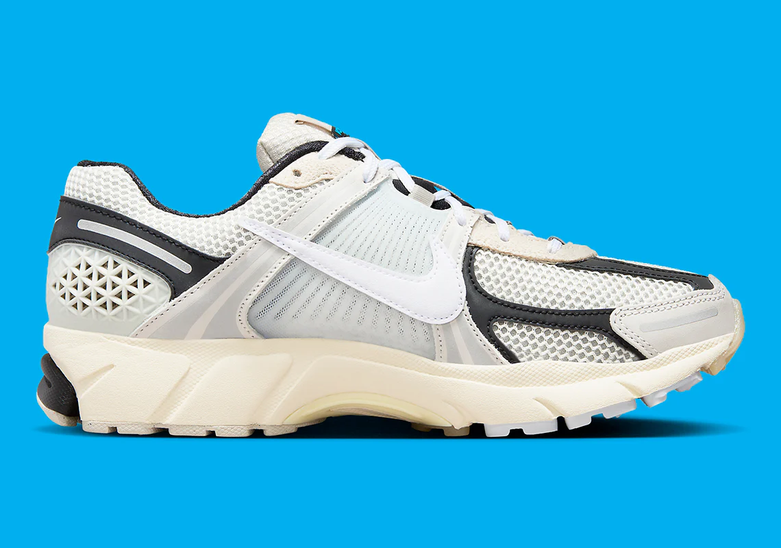 Nike Vomero 5 Supersonic Light Bone Black – Image 4