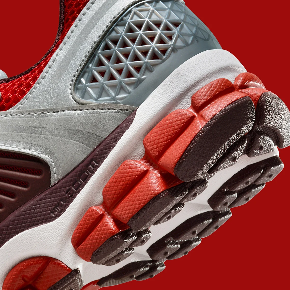 Nike Vomero 5 Mystic Red – Image 8