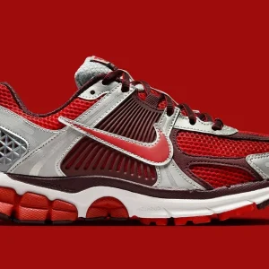 Nike Vomero 5 Mystic Red