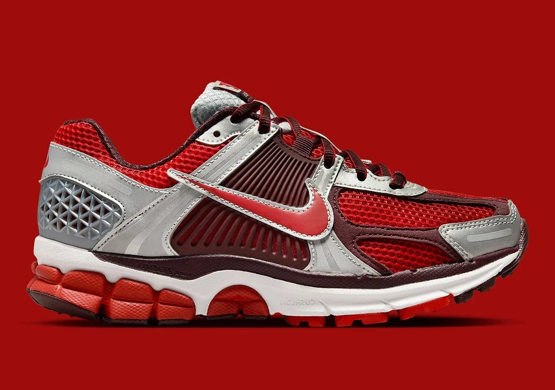 Nike Vomero 5 Mystic Red – Image 2
