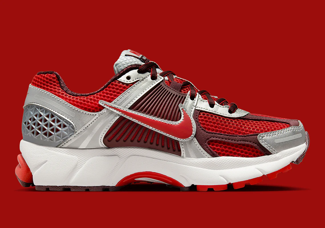 Nike Vomero 5 Mystic Red – Image 4